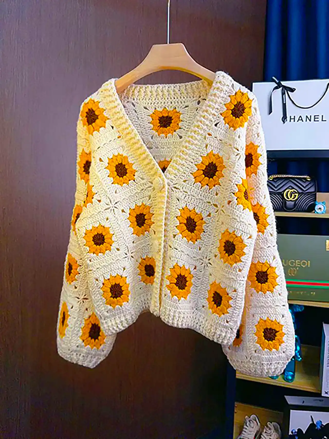 ژاکت بافتنی گلدار دستبافت