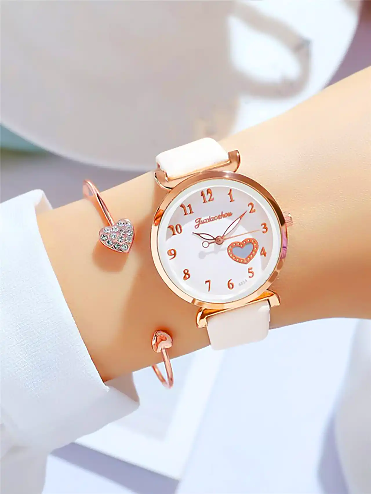 ساعت زنانه بند چرمی