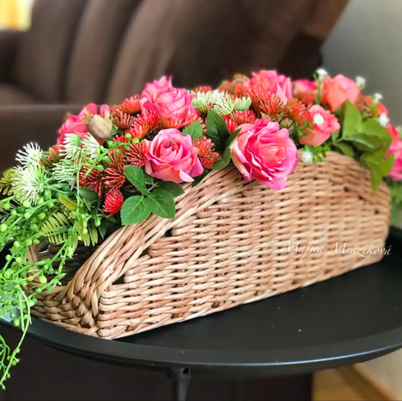 سبد حصیری دکوری گلدار